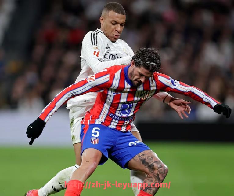 乐鱼体育入口-世俱杯战术讲座亮点盘点，深入了解高水平技战体系